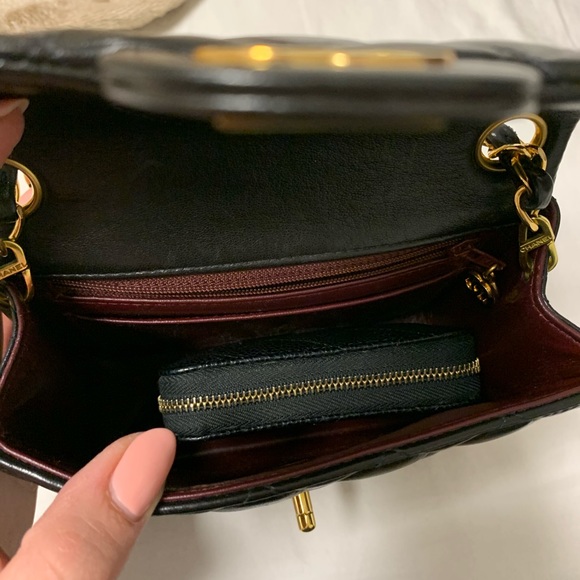 🔴SOLD!🔴Additional photo of Chanel Mini - Picture 2 of 8
